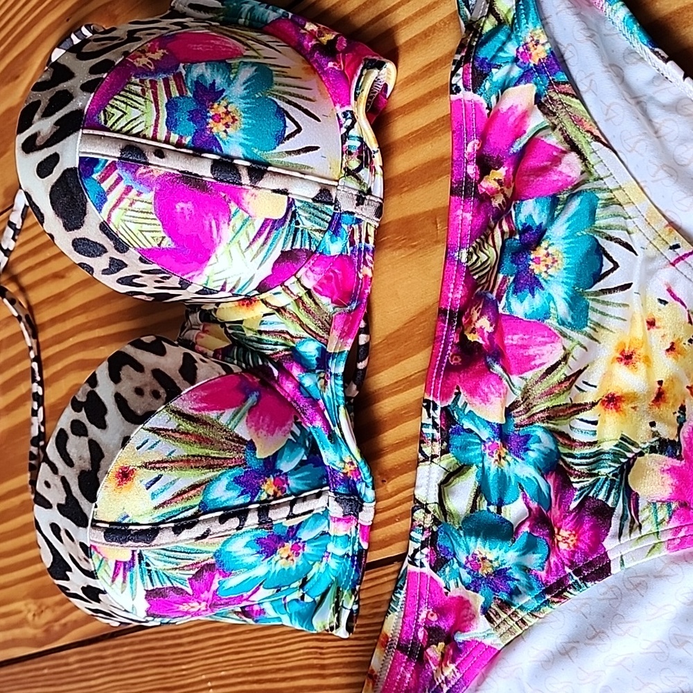Victoria's Secret Floral Cheetah Women's Bikini Set 34C Bandeau Top & M Bottom